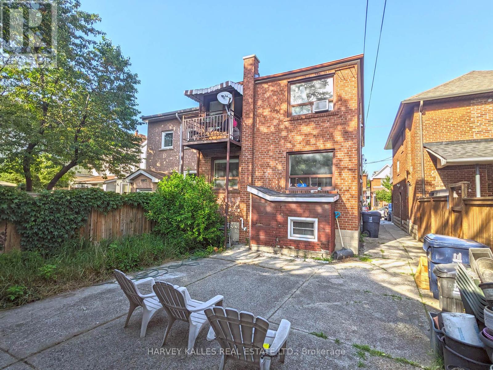 MAIN - 242 ROBINA AVENUE