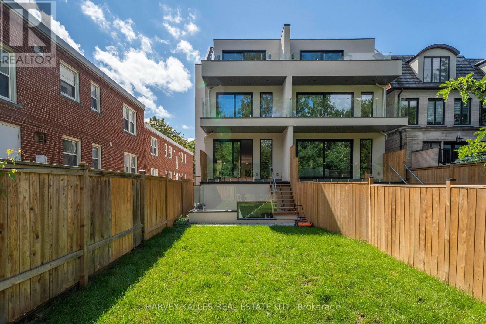 106 HEATH STREET W
