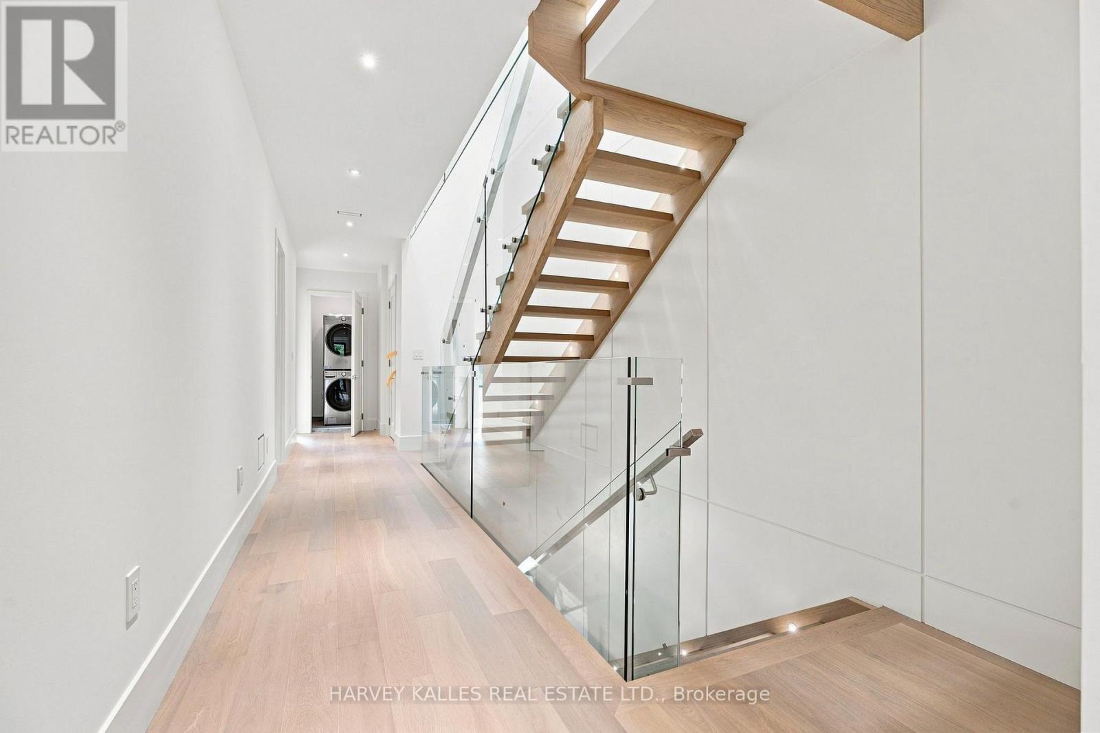 106 HEATH STREET W