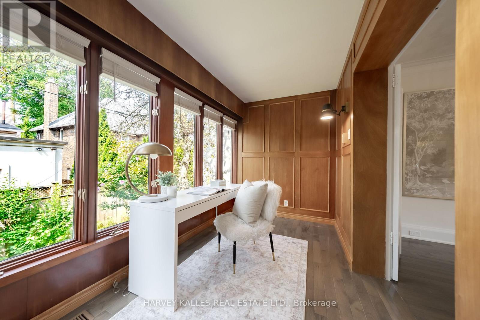 6 BROWSIDE AVENUE