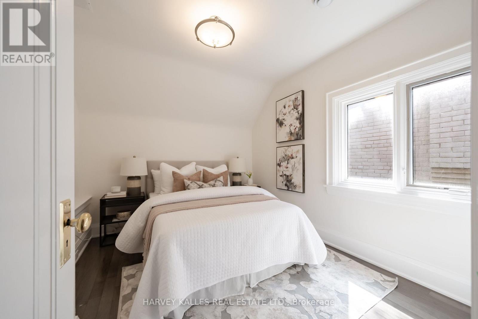 6 BROWSIDE AVENUE