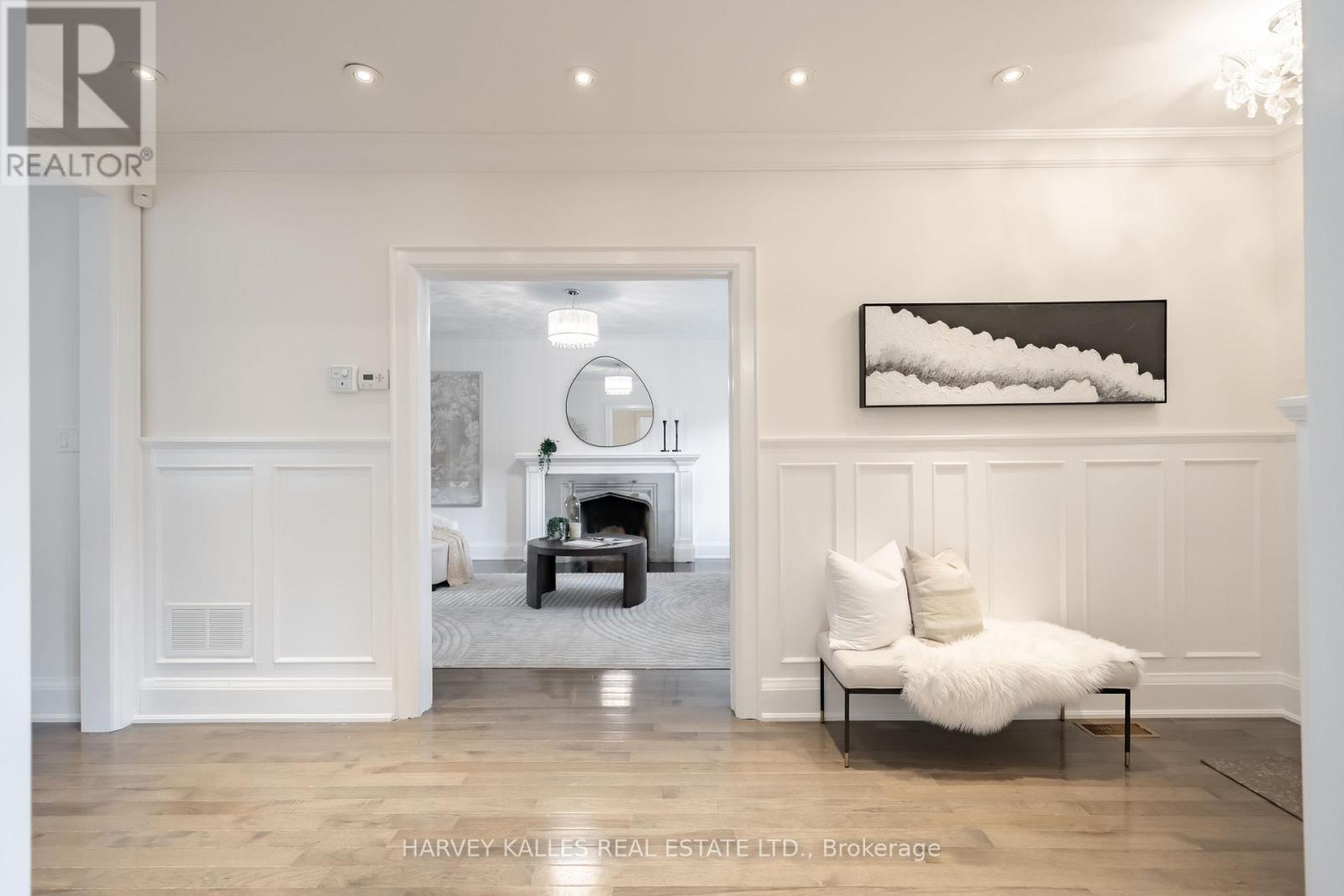 6 BROWSIDE AVENUE