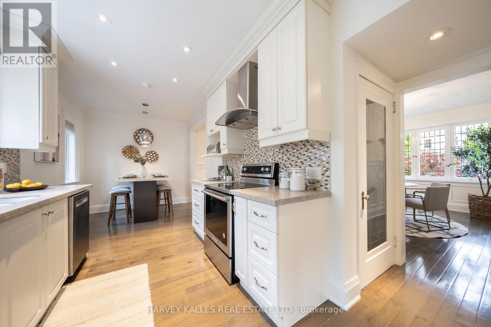 6 BROWSIDE AVENUE