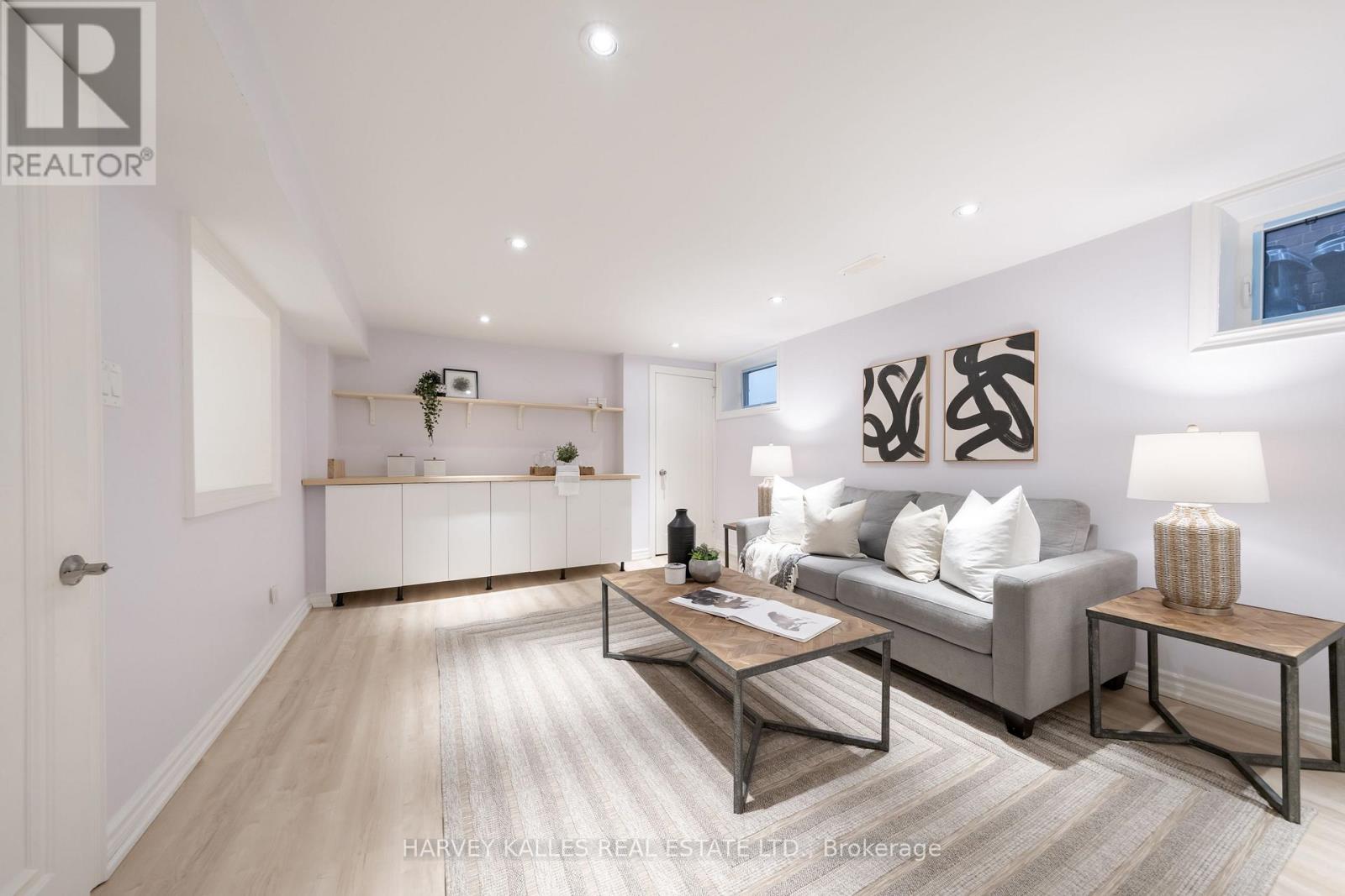 6 BROWSIDE AVENUE