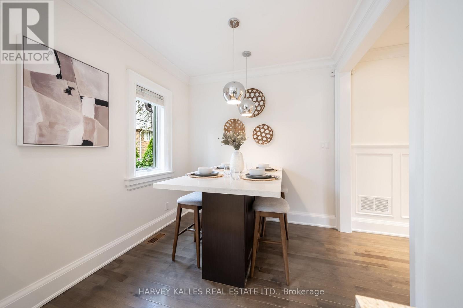 6 BROWSIDE AVENUE