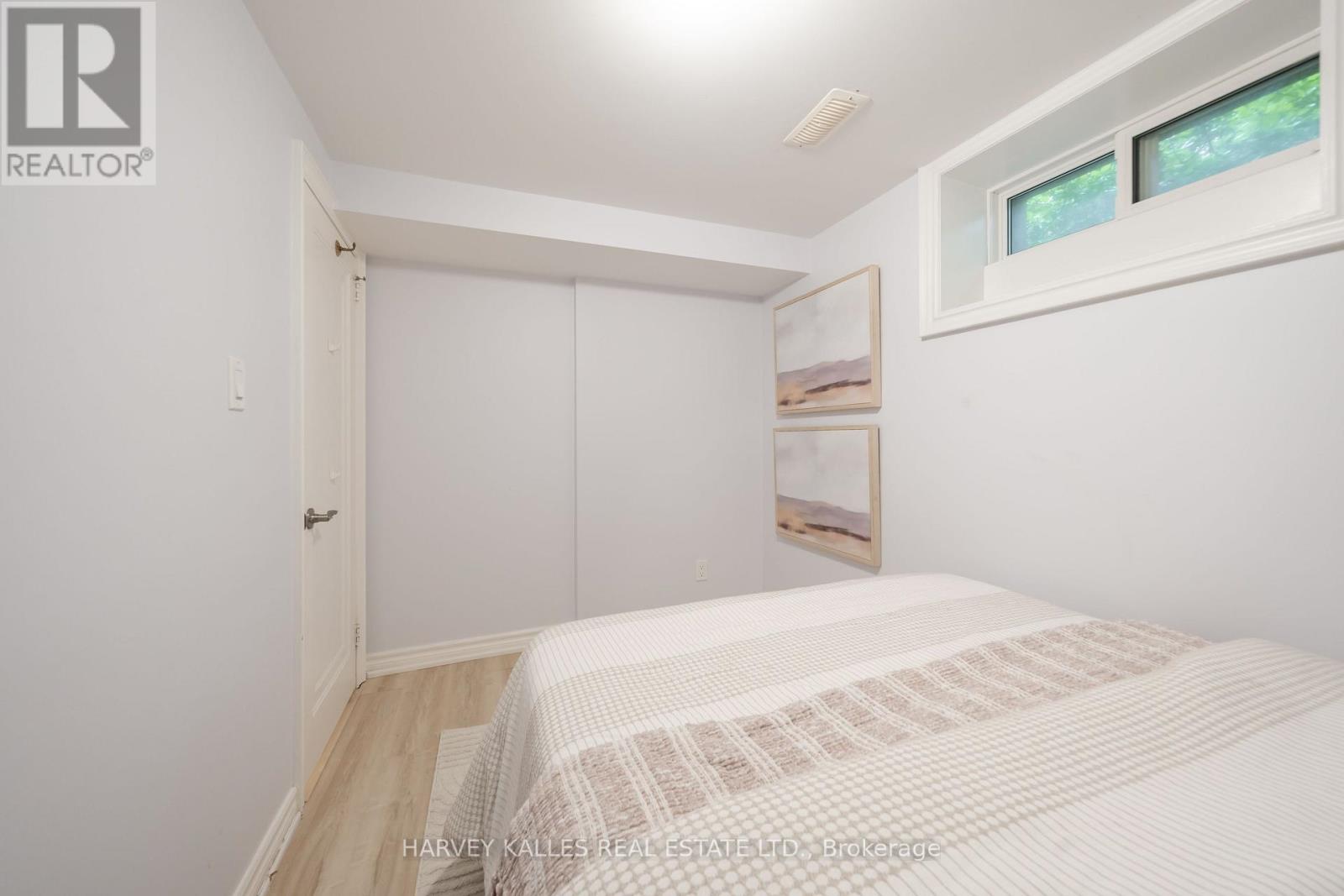 6 BROWSIDE AVENUE