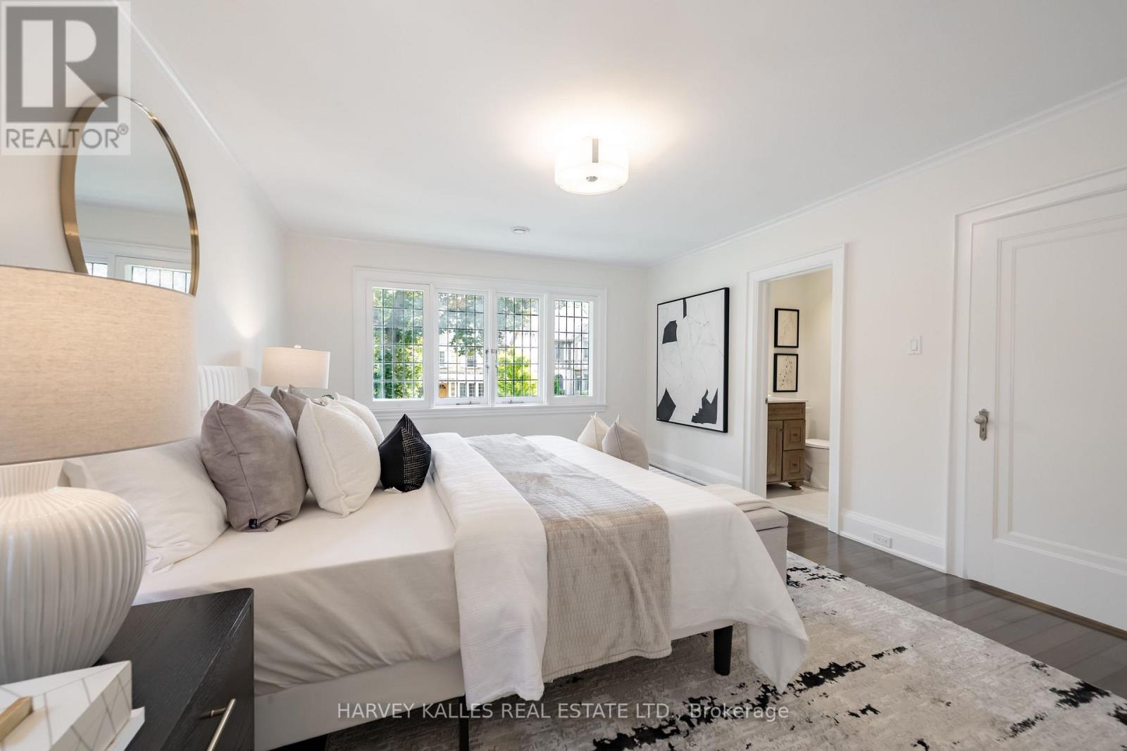 6 BROWSIDE AVENUE