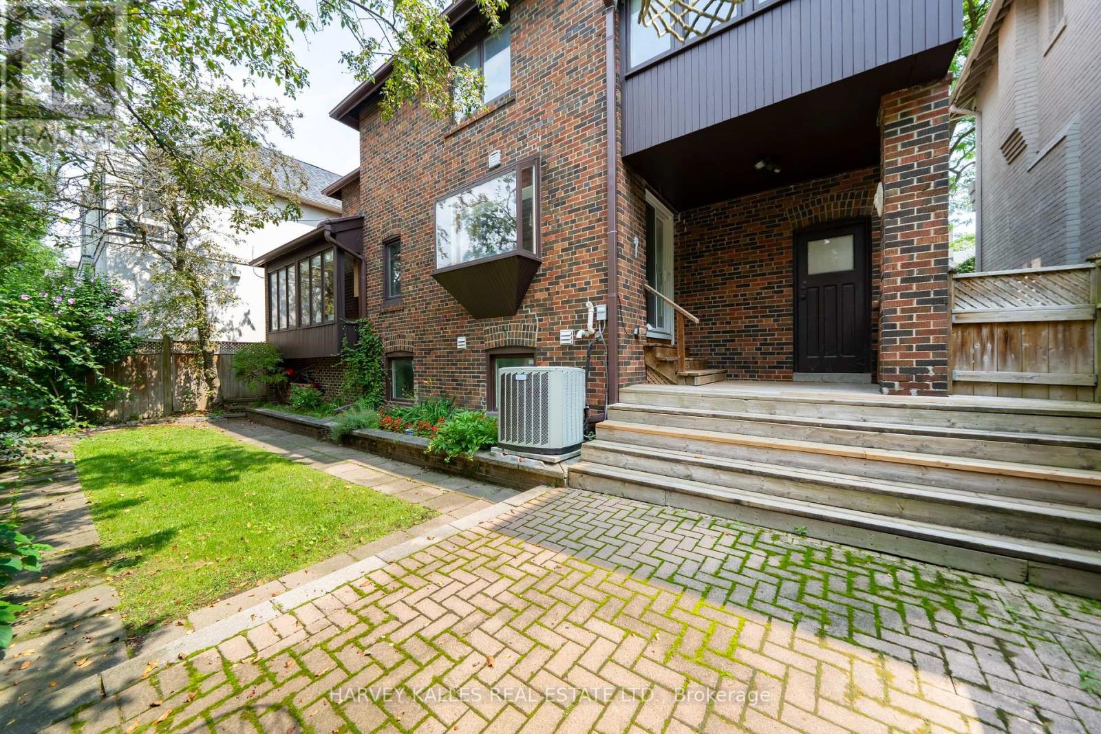 6 BROWSIDE AVENUE
