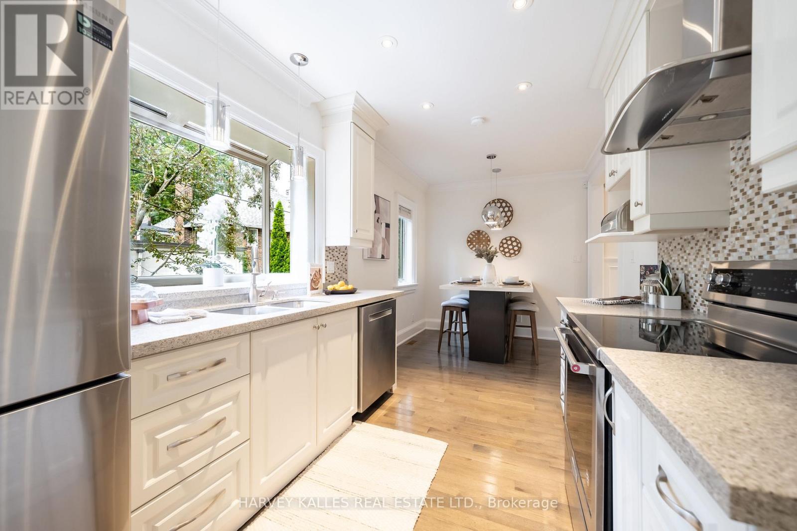 6 BROWSIDE AVENUE