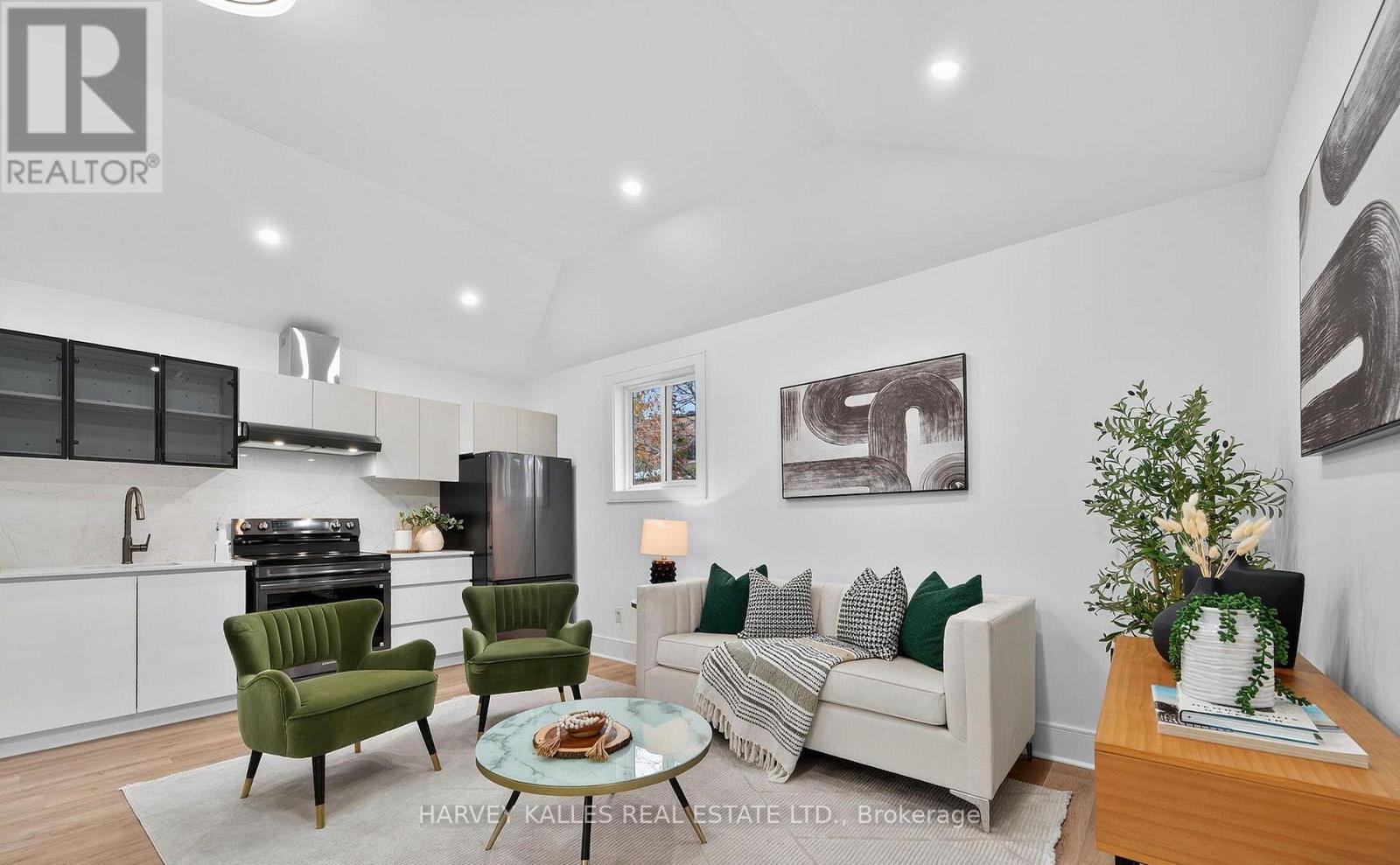 GARDEN SUITE - 249 LAUDER AVENUE