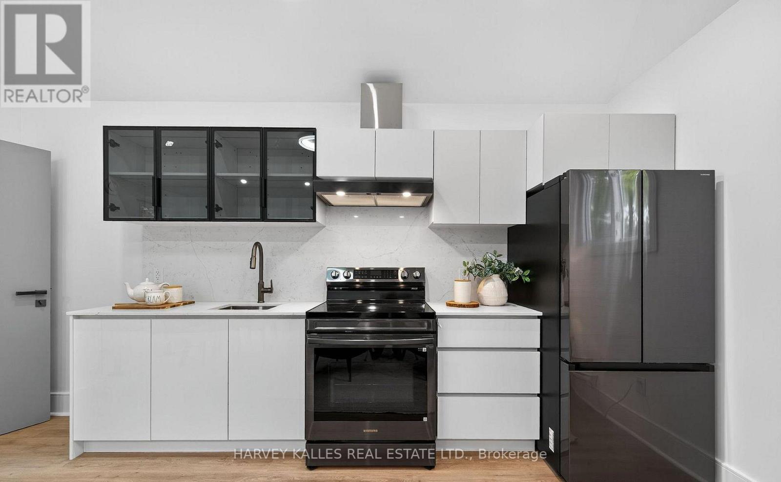 GARDEN SUITE - 249 LAUDER AVENUE