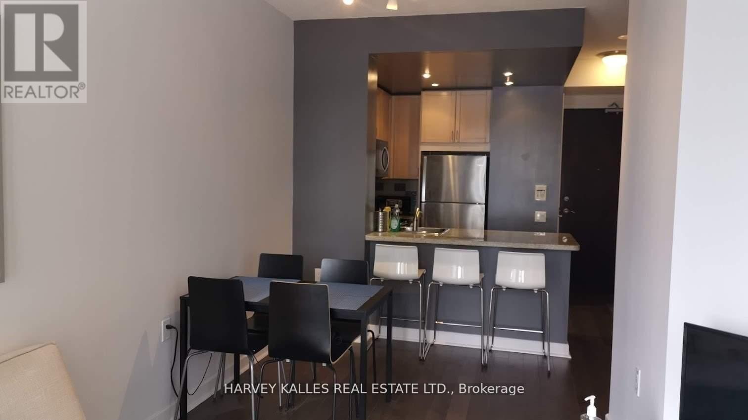 1603 - 85 BLOOR STREET E