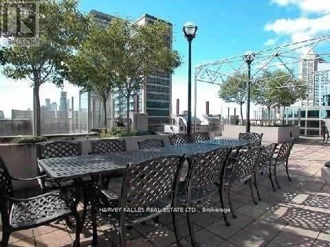 1603 - 85 BLOOR STREET E