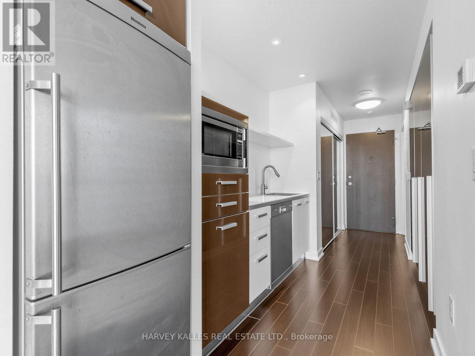 3002 - 38 DAN LECKIE WAY