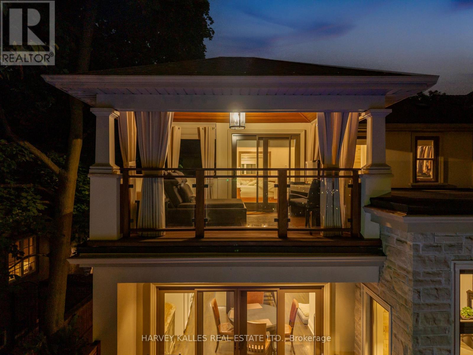 72 TEDDINGTON PARK AVENUE