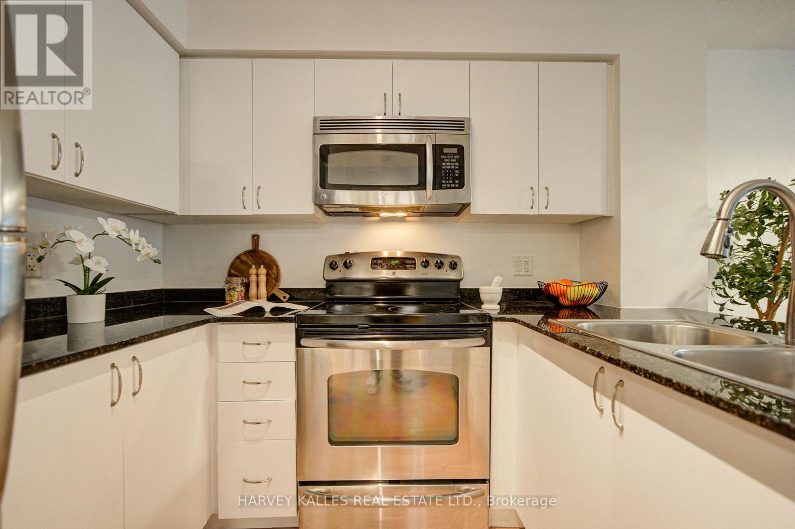 504 - 2191 YONGE STREET