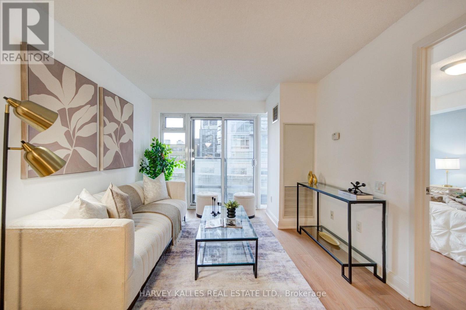 504 - 2191 YONGE STREET