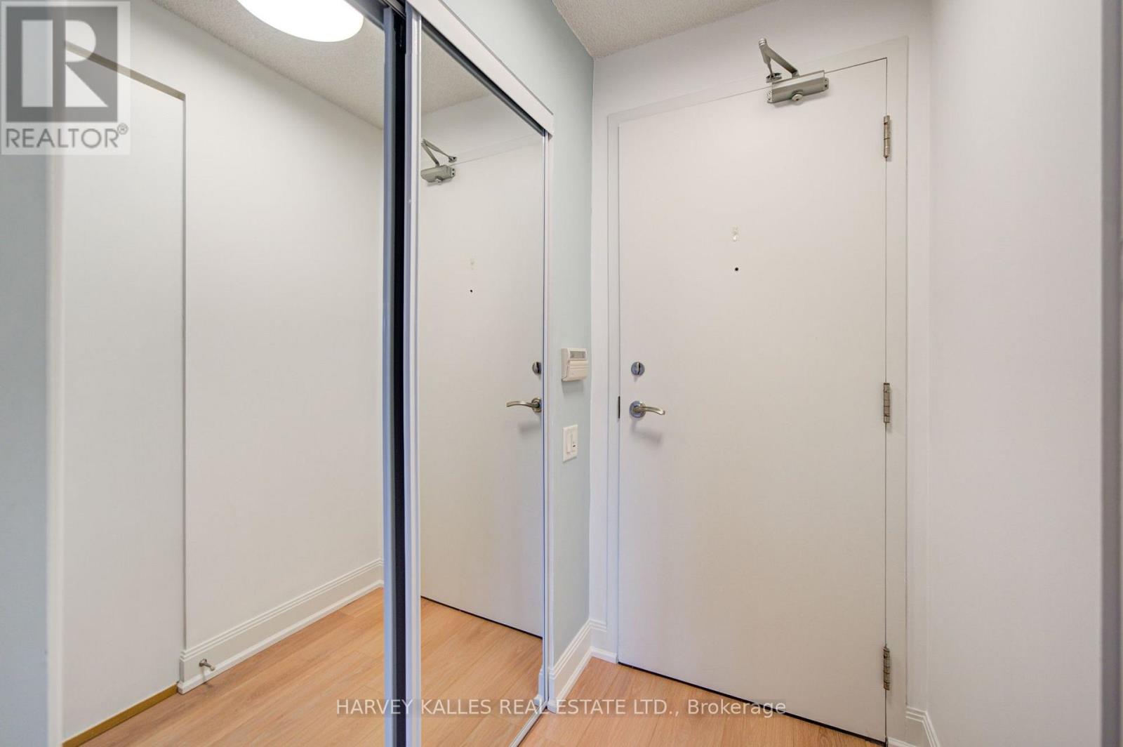 504 - 2191 YONGE STREET