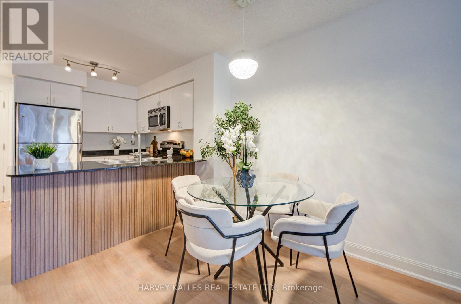 504 - 2191 YONGE STREET