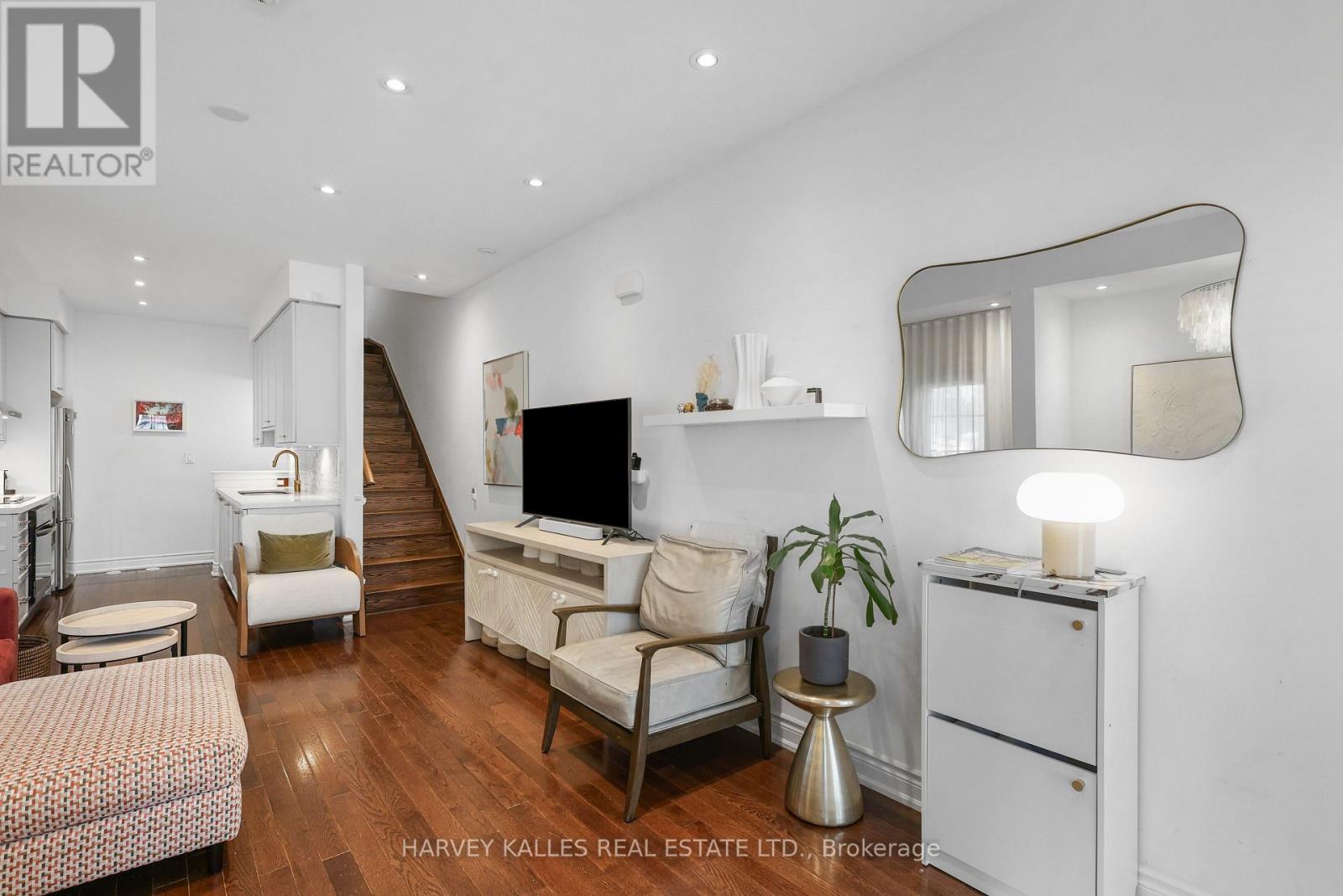 7 - 70 HARGRAVE LANE