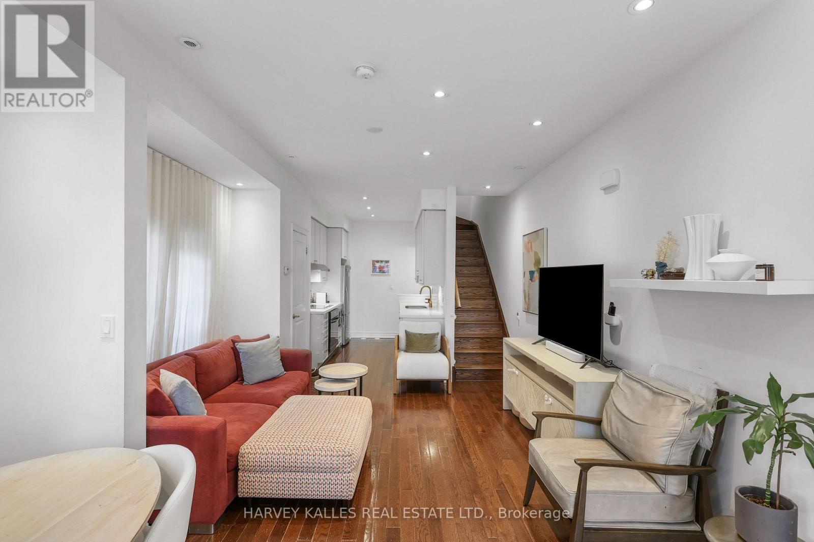 7 - 70 HARGRAVE LANE