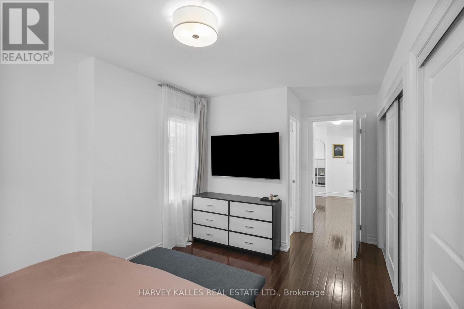 7 - 70 HARGRAVE LANE