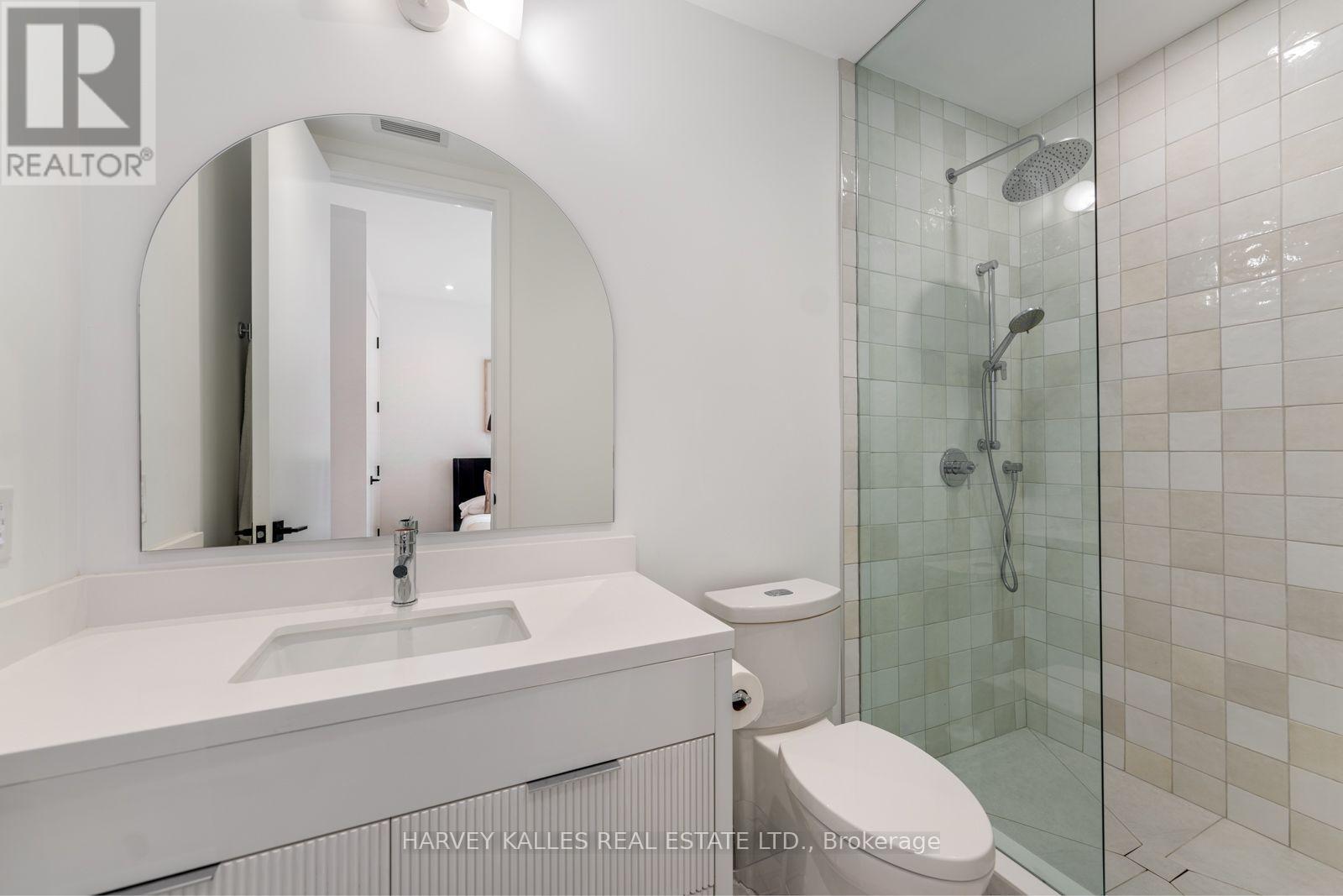 45 GLOUCESTER GROVE