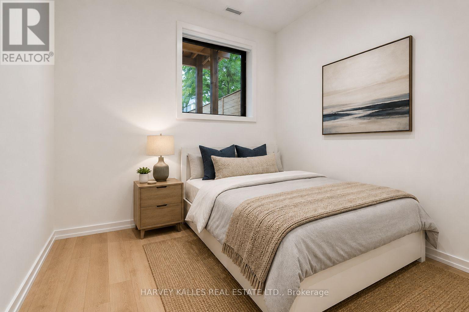 45 GLOUCESTER GROVE