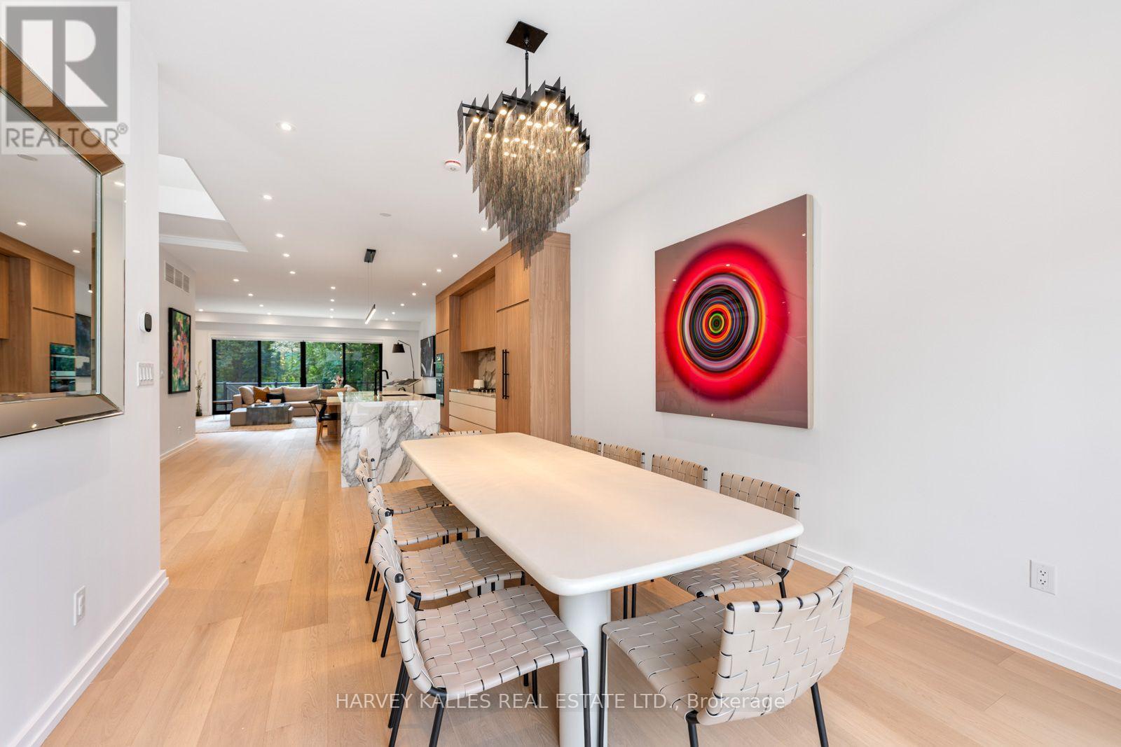 45 GLOUCESTER GROVE