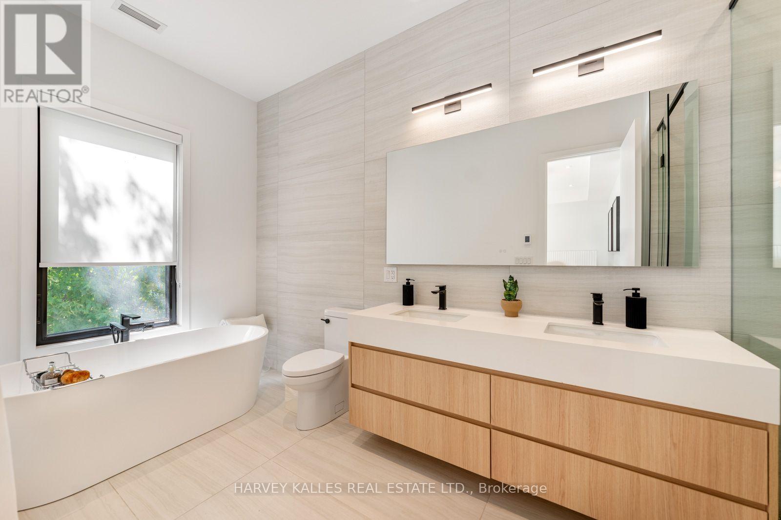 45 GLOUCESTER GROVE