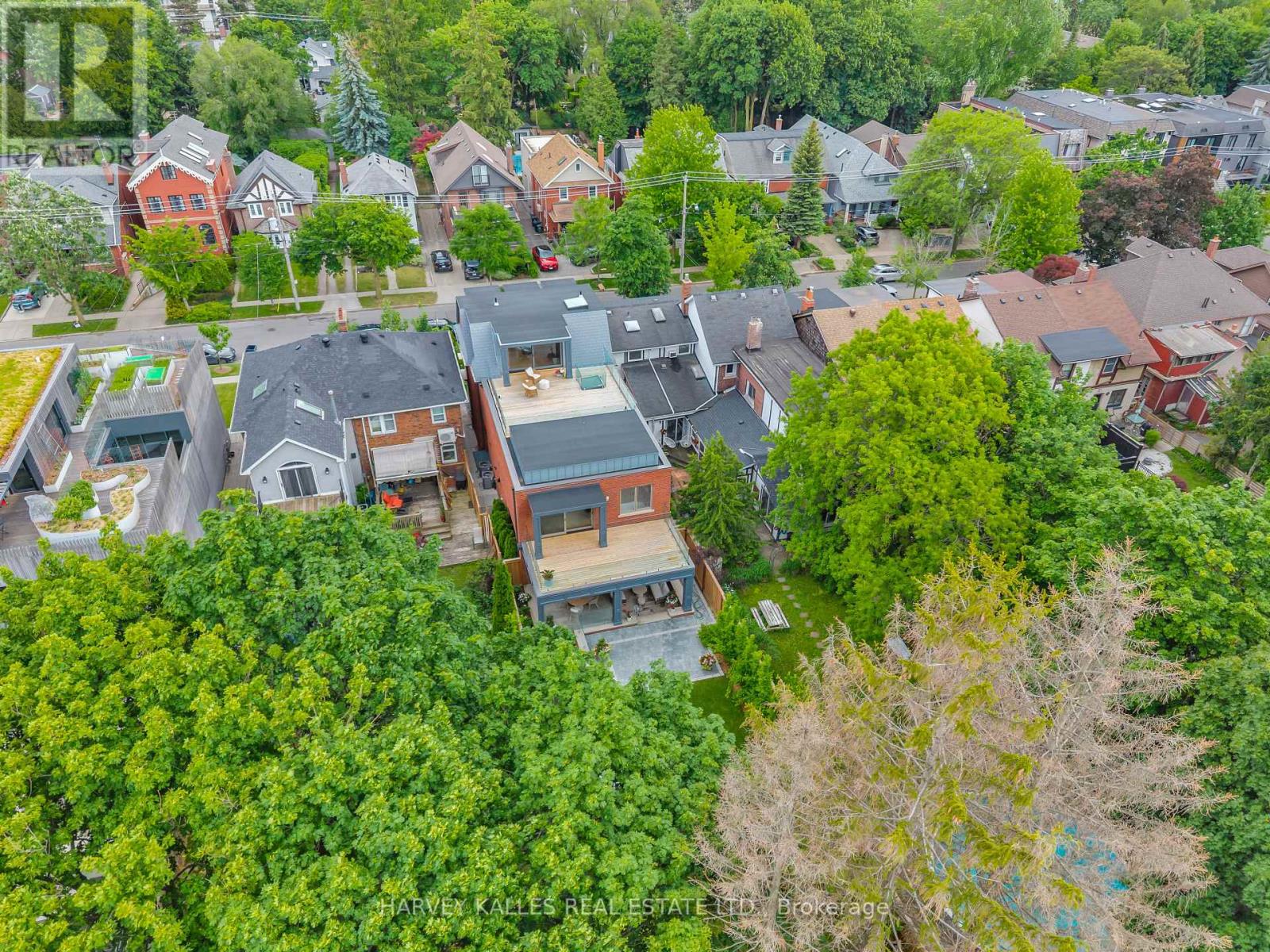 82 SHERWOOD AVENUE
