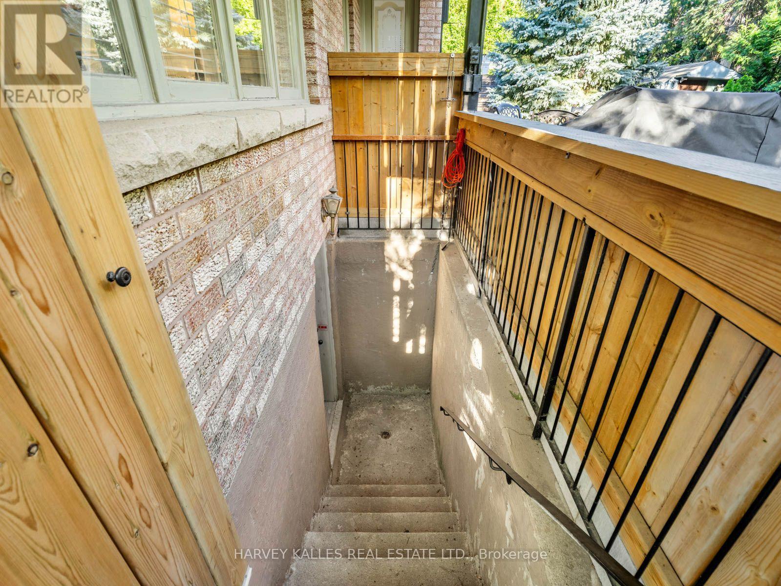 3 CICADA COURT