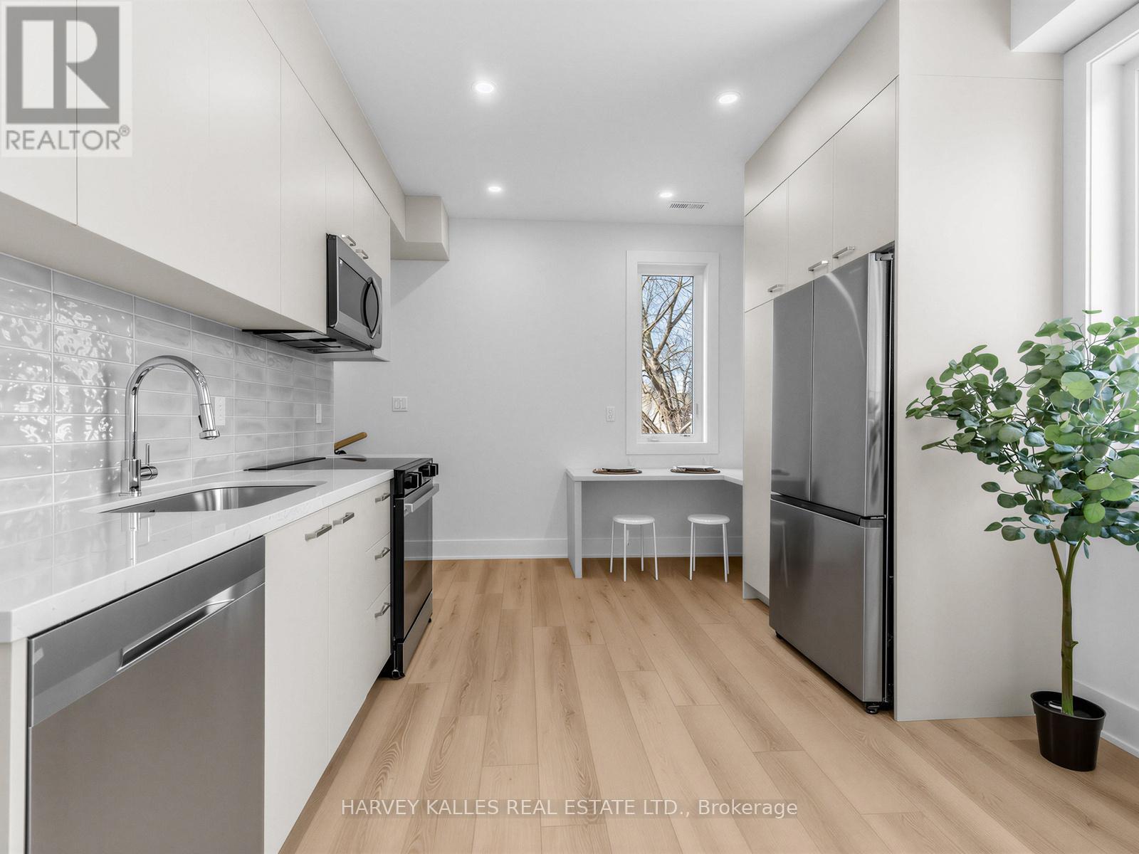3A - 45 BELLEVUE AVENUE