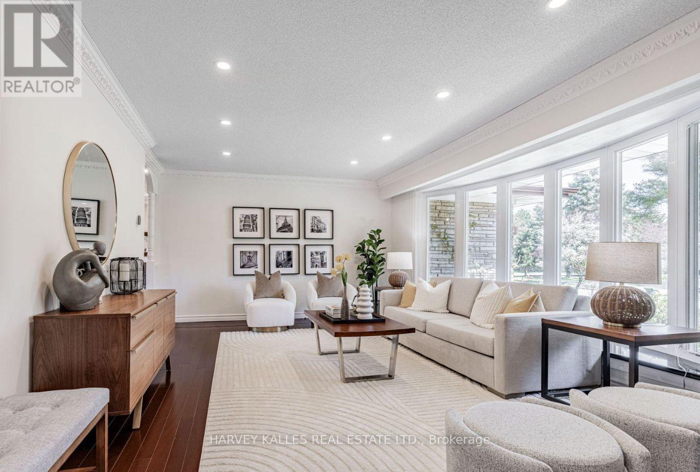 5 PARMBELLE CRESCENT