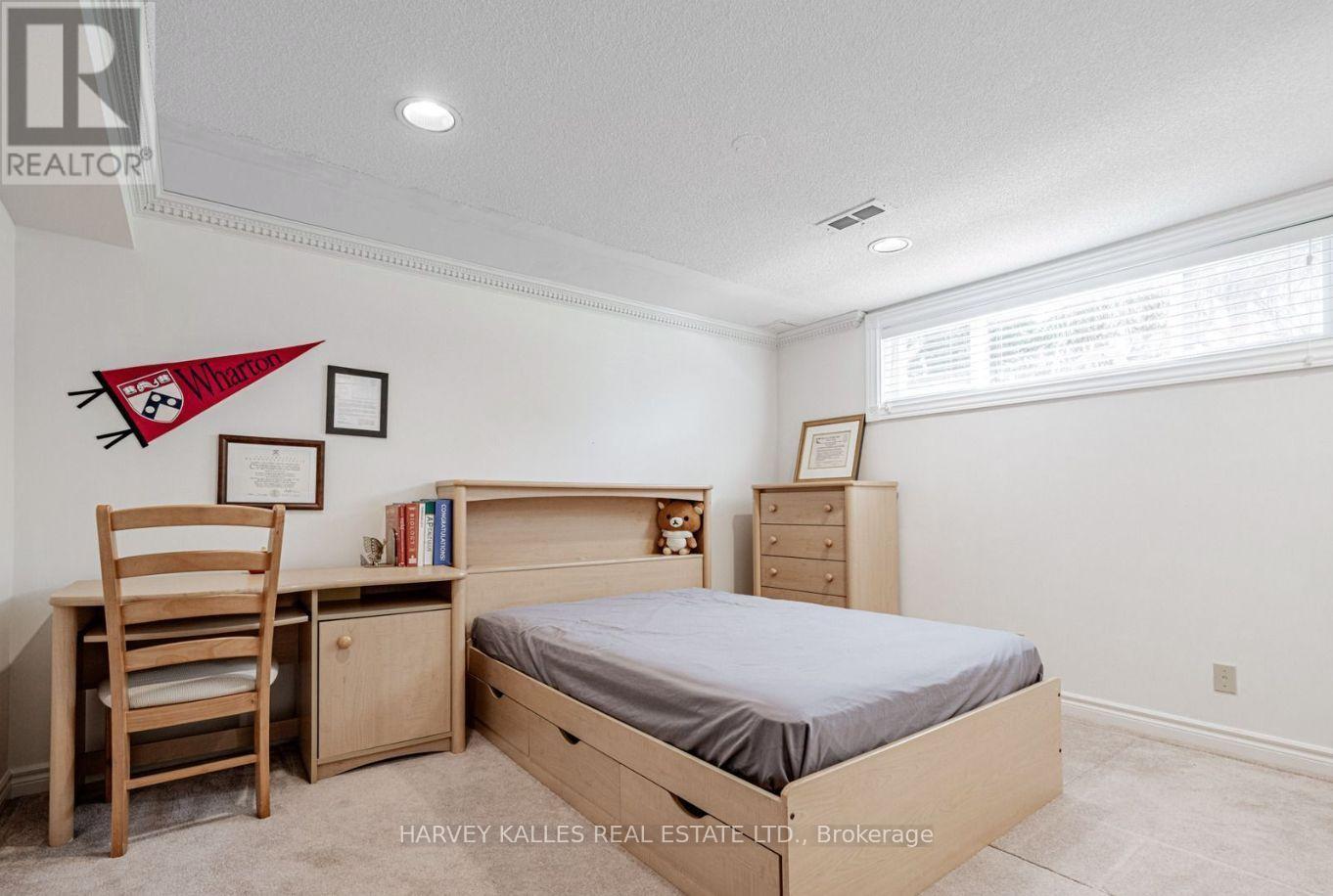 5 PARMBELLE CRESCENT