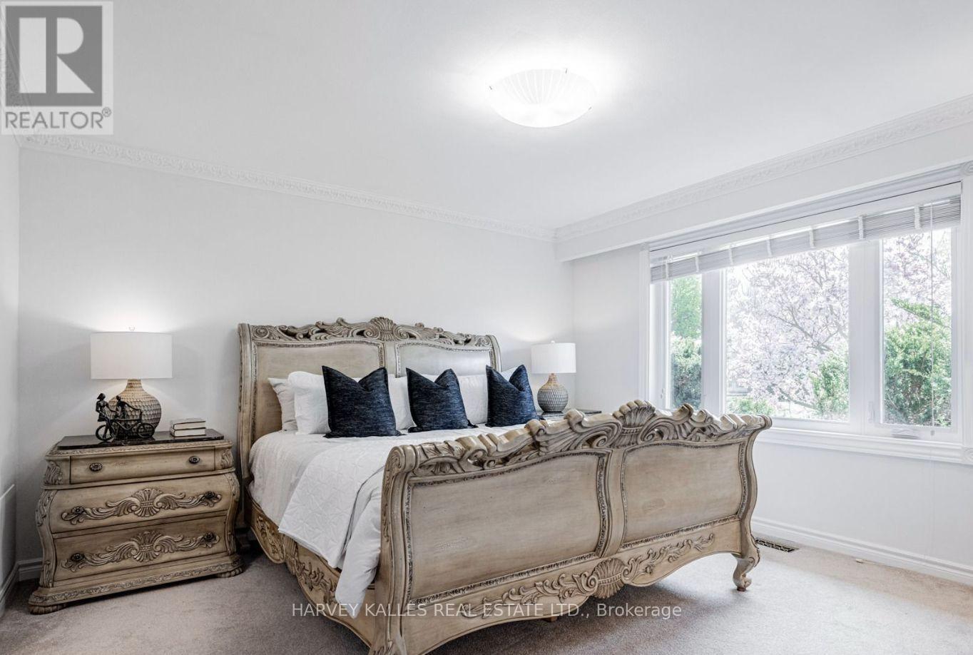 5 PARMBELLE CRESCENT
