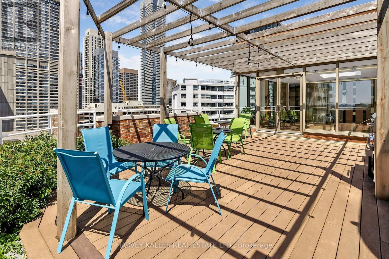 408 - 1055 BAY STREET