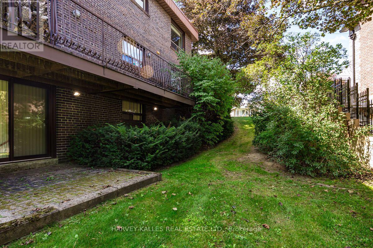 30 COREYDALE COURT
