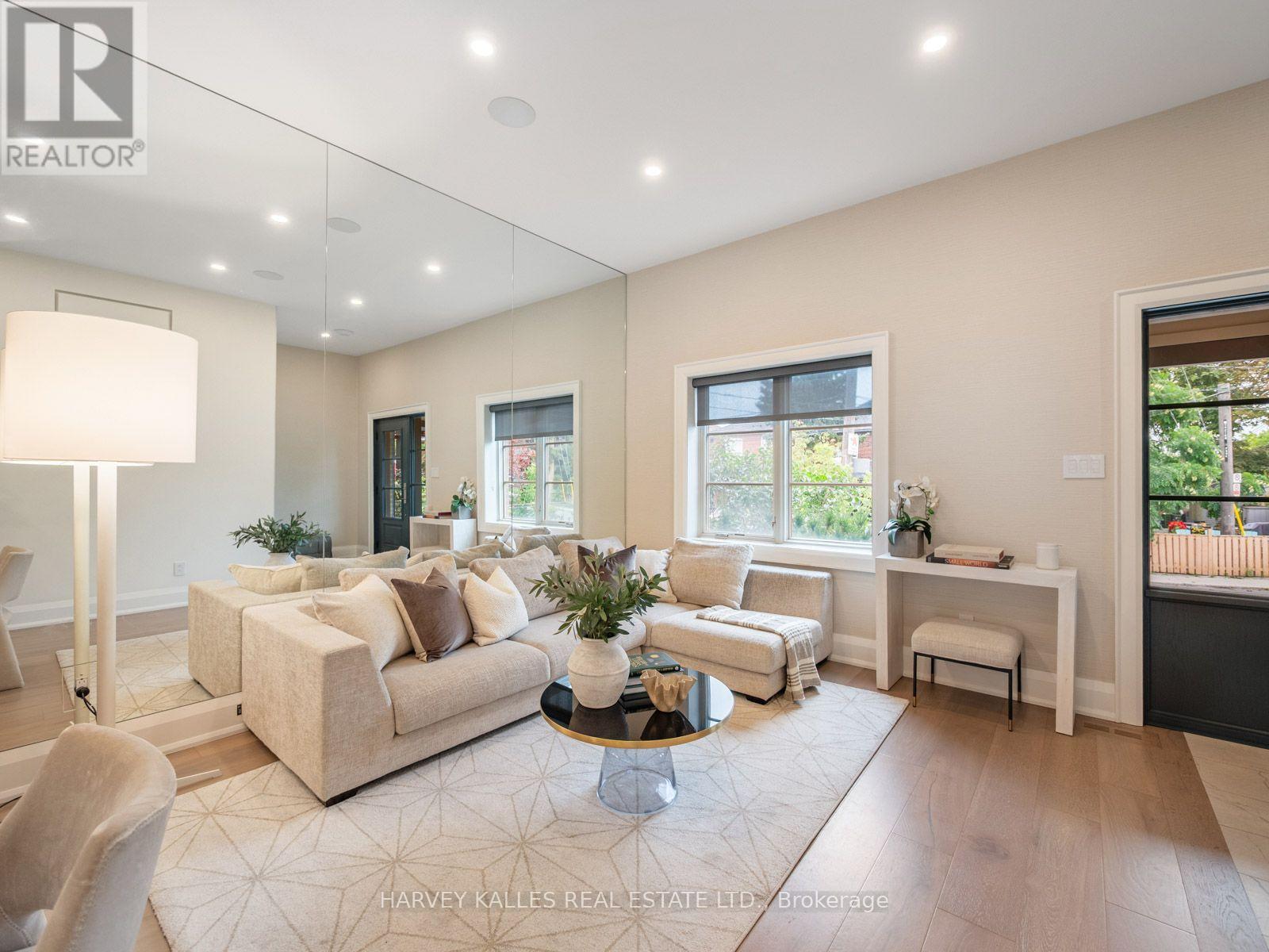 381 GLENHOLME AVENUE