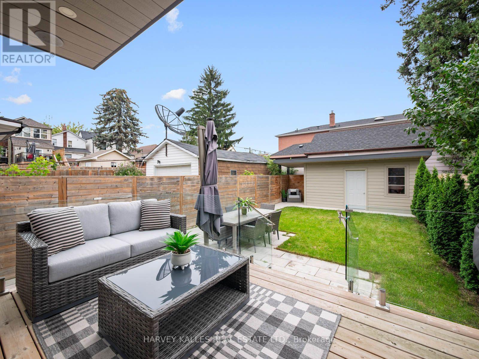 381 GLENHOLME AVENUE