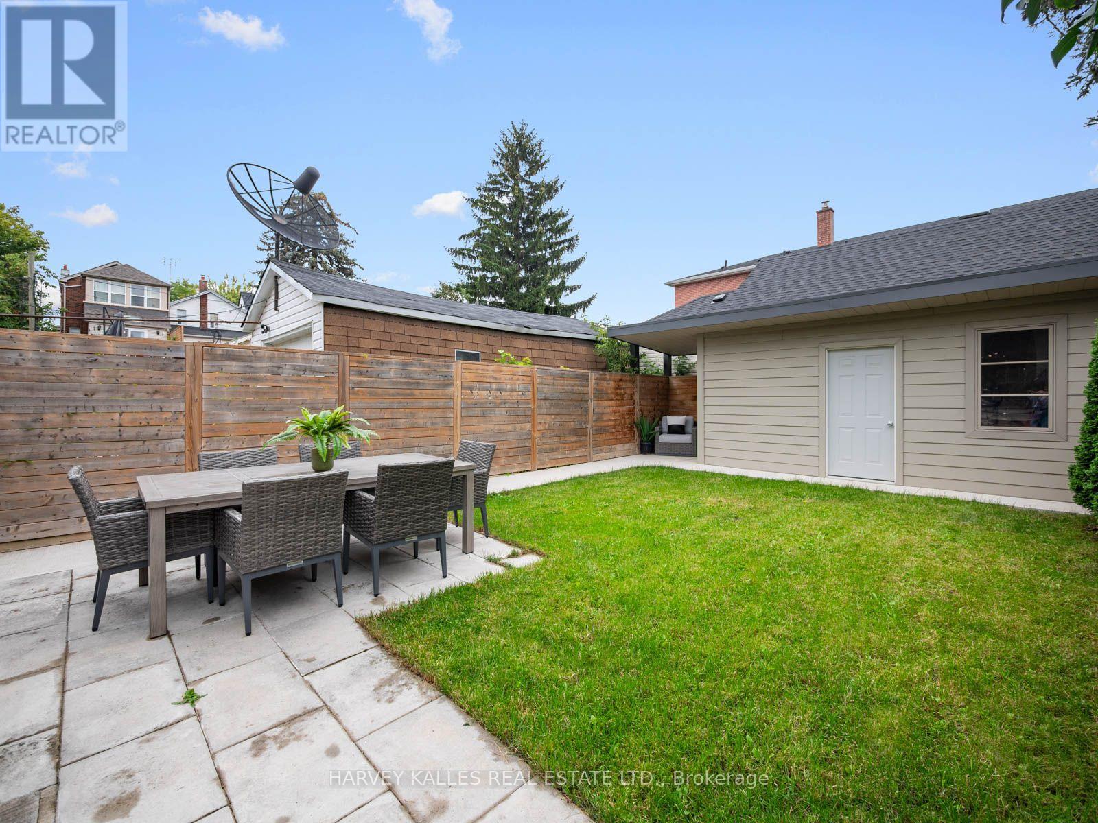 381 GLENHOLME AVENUE