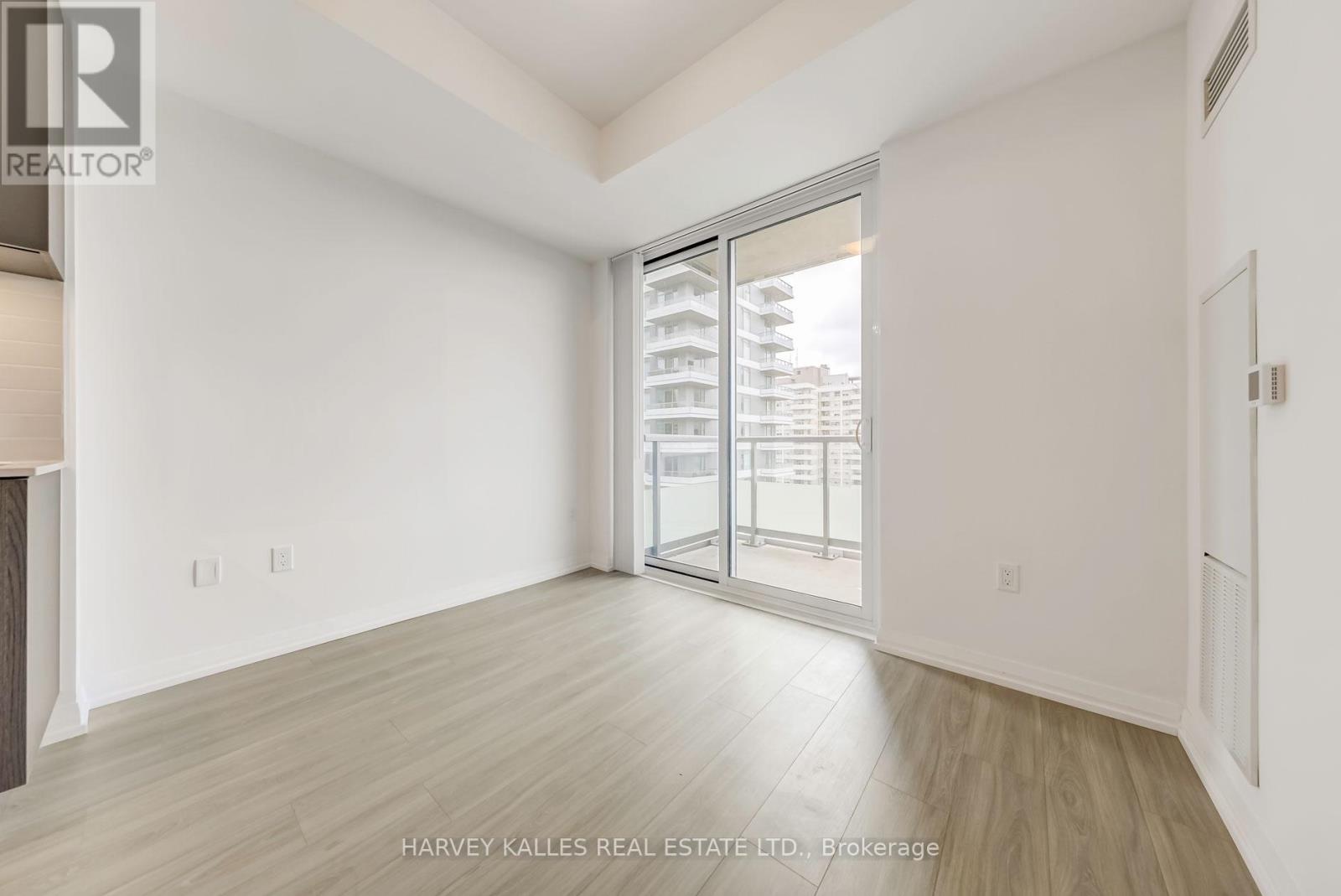 2604 - 25 HOLLY STREET