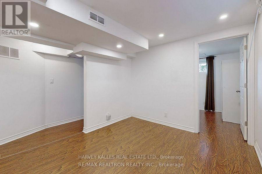 LOWER - 142 COMBE AVENUE