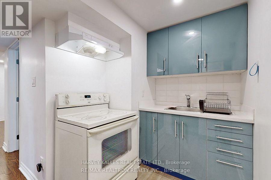 LOWER - 142 COMBE AVENUE