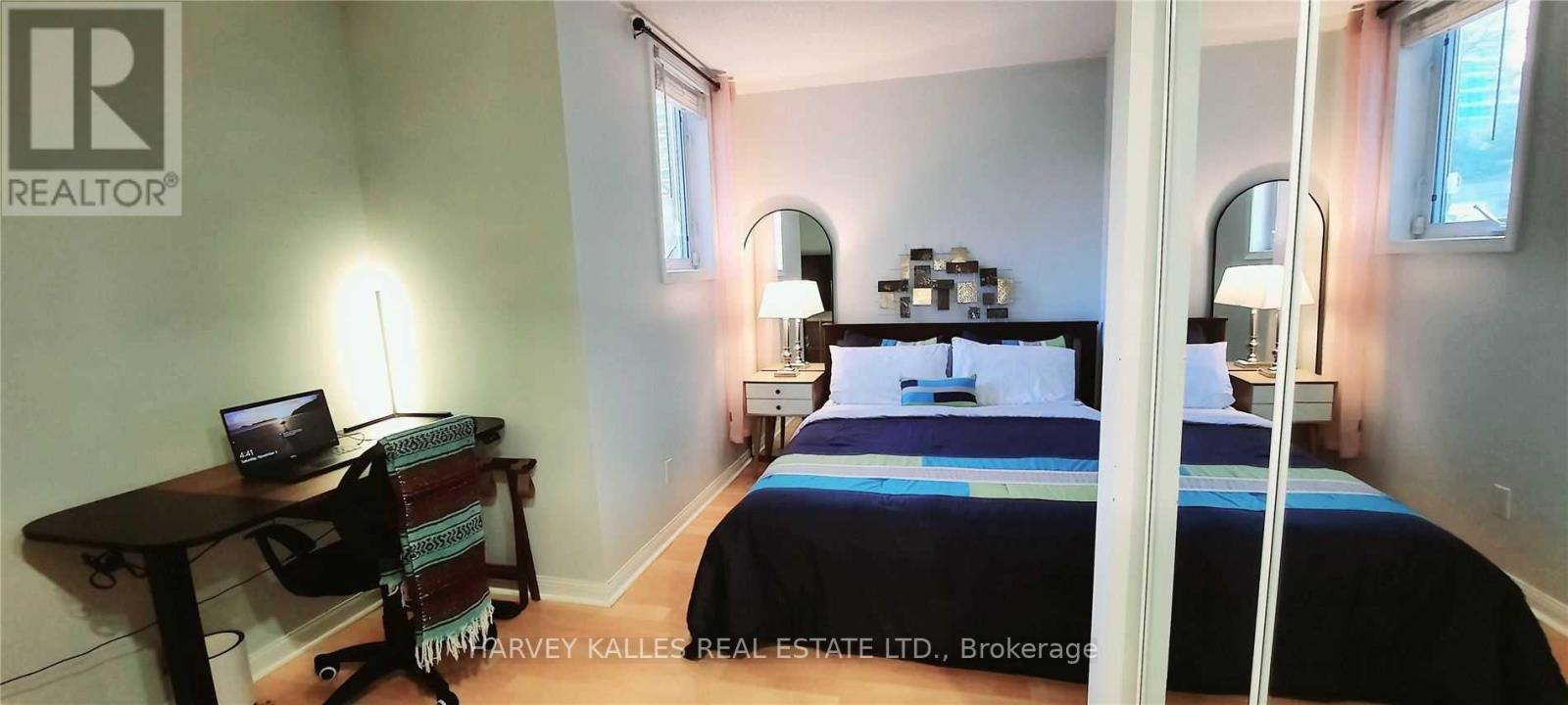 220 - 28 DOURO STREET