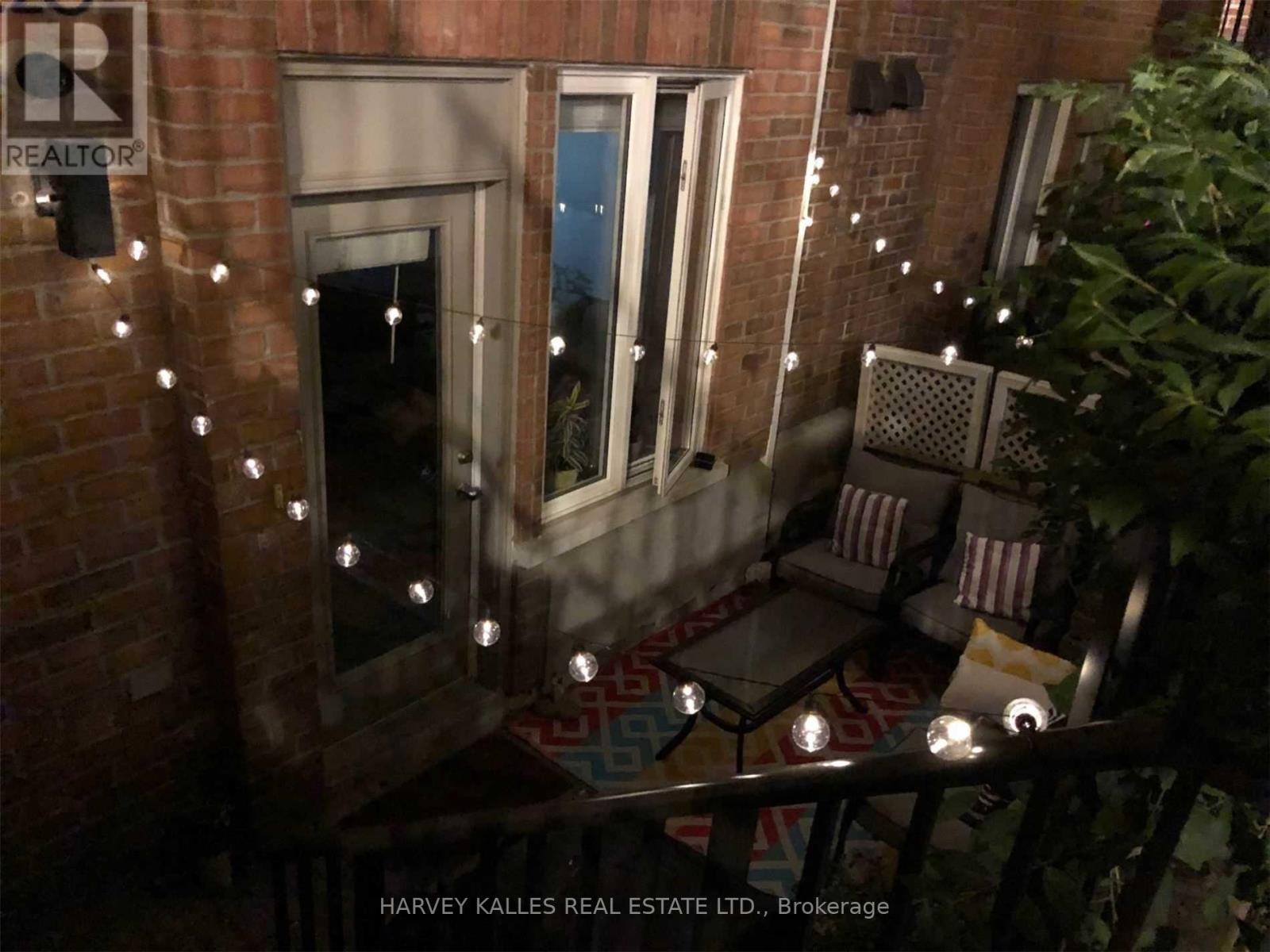 220 - 28 DOURO STREET