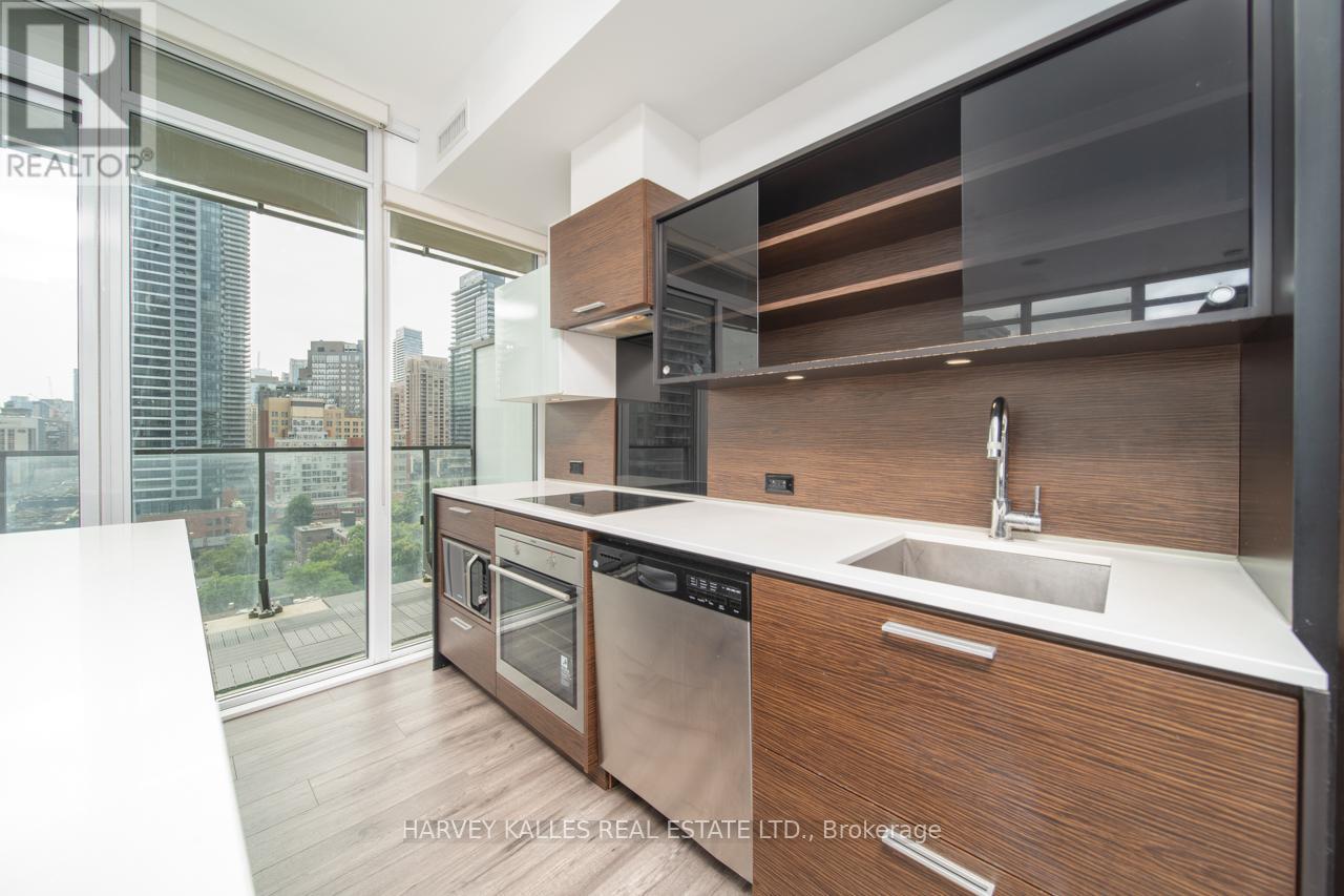 1202 - 75 ST NICHOLAS STREET