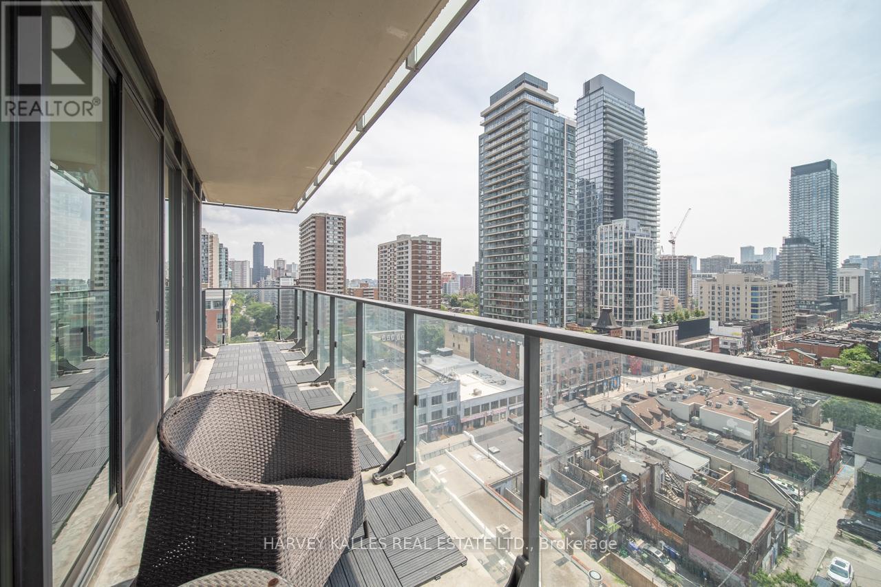 1202 - 75 ST NICHOLAS STREET