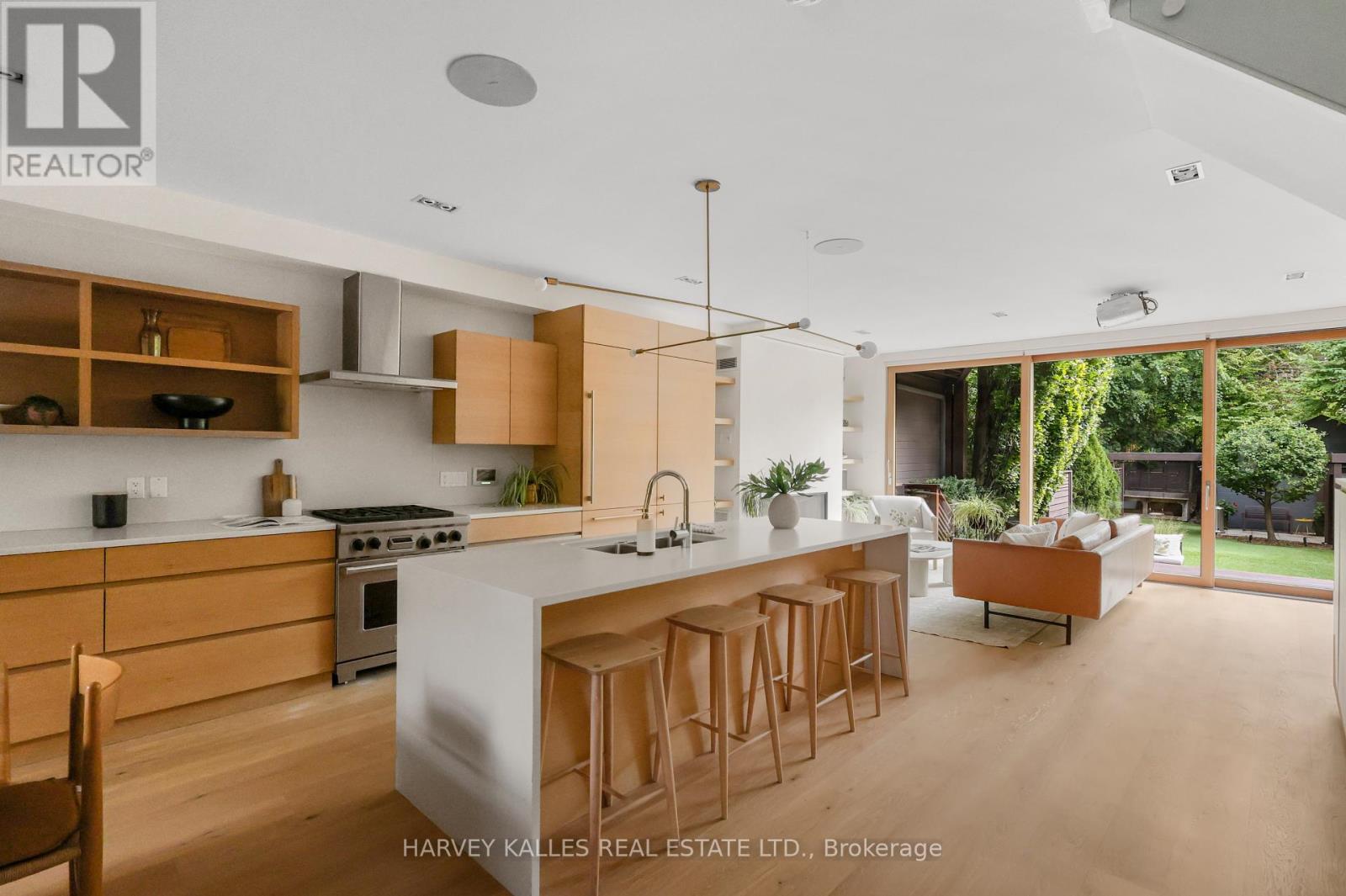 497 PALMERSTON BOULEVARD