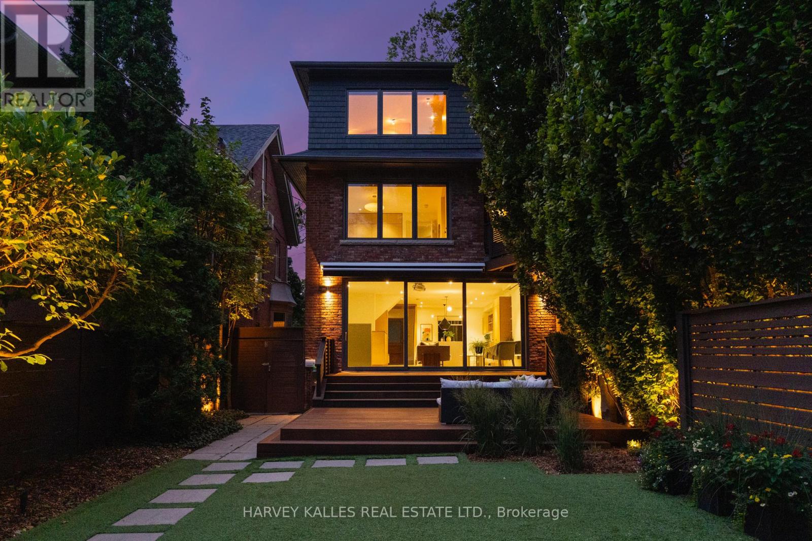 497 PALMERSTON BOULEVARD